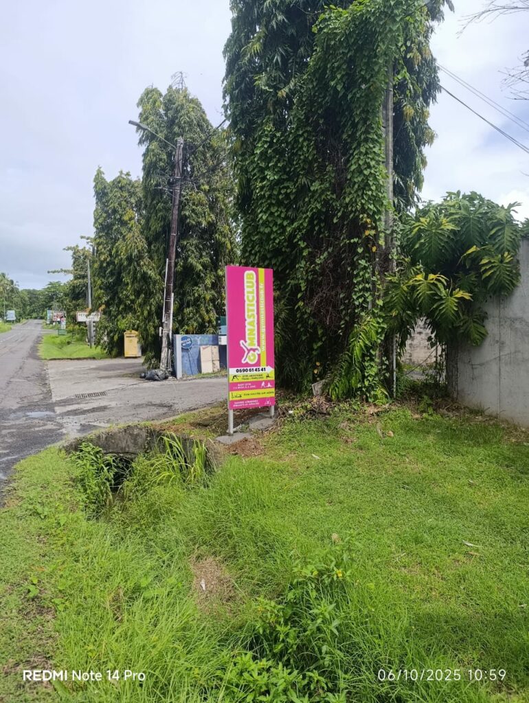 panneaux signalisation gymnase Gymnasticlub route de roujol Petit-Bourg gymnastique